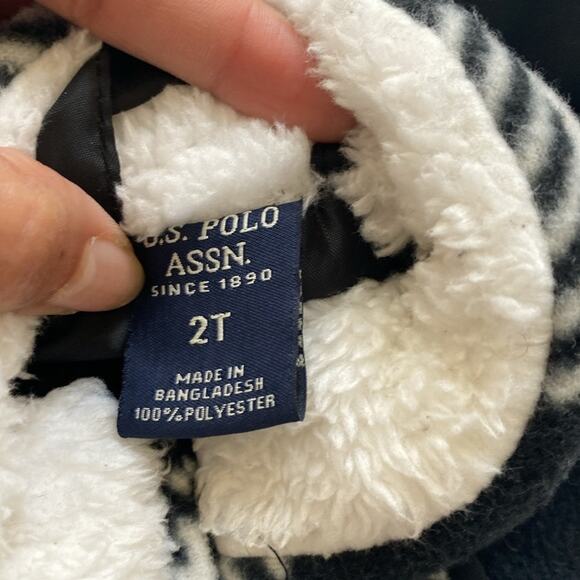 U.S. POLO ASSN. Buffalo checked black white fleece puff vest country farm sz 2T - Picture 4 of 5